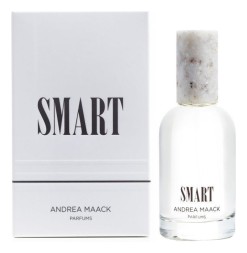 Andrea Maack Smart